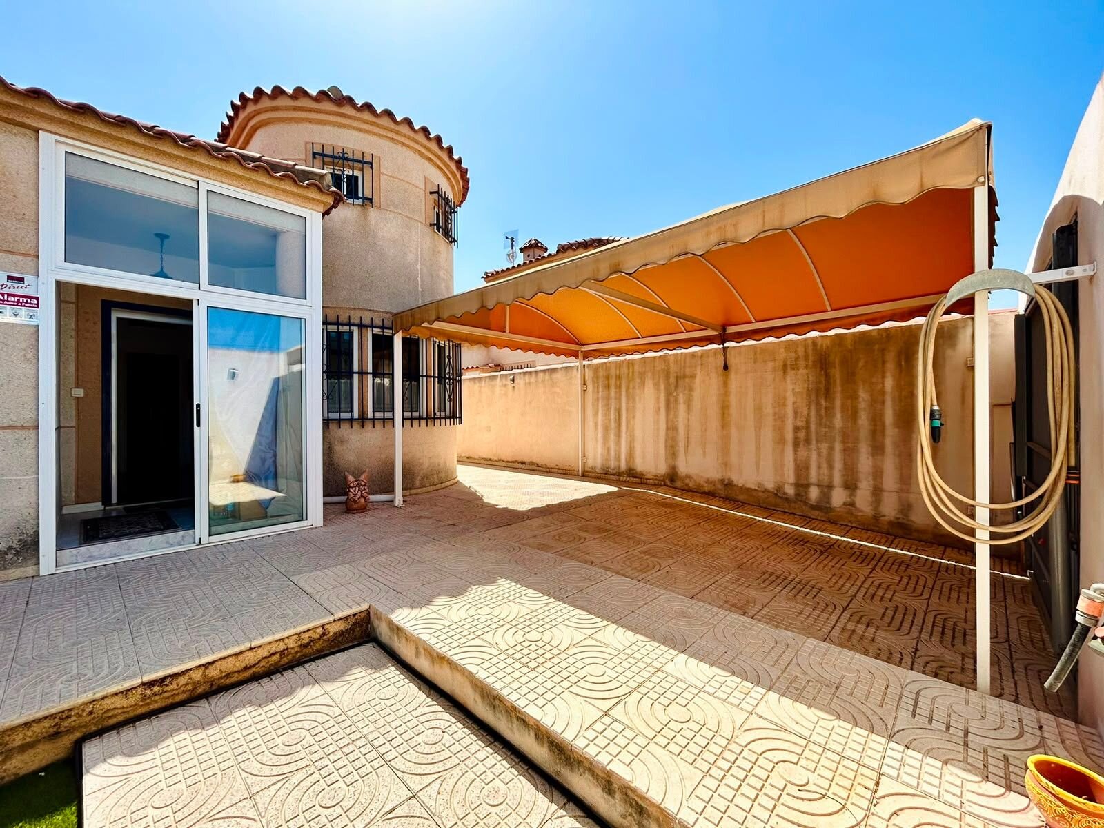 4-Bedroom Villa in San Luis, Torrevieja - Image 8