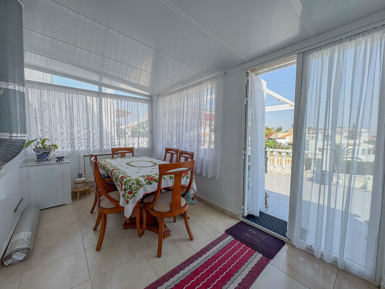 3-Bedroom House in Centro, Torrevieja - Image 8