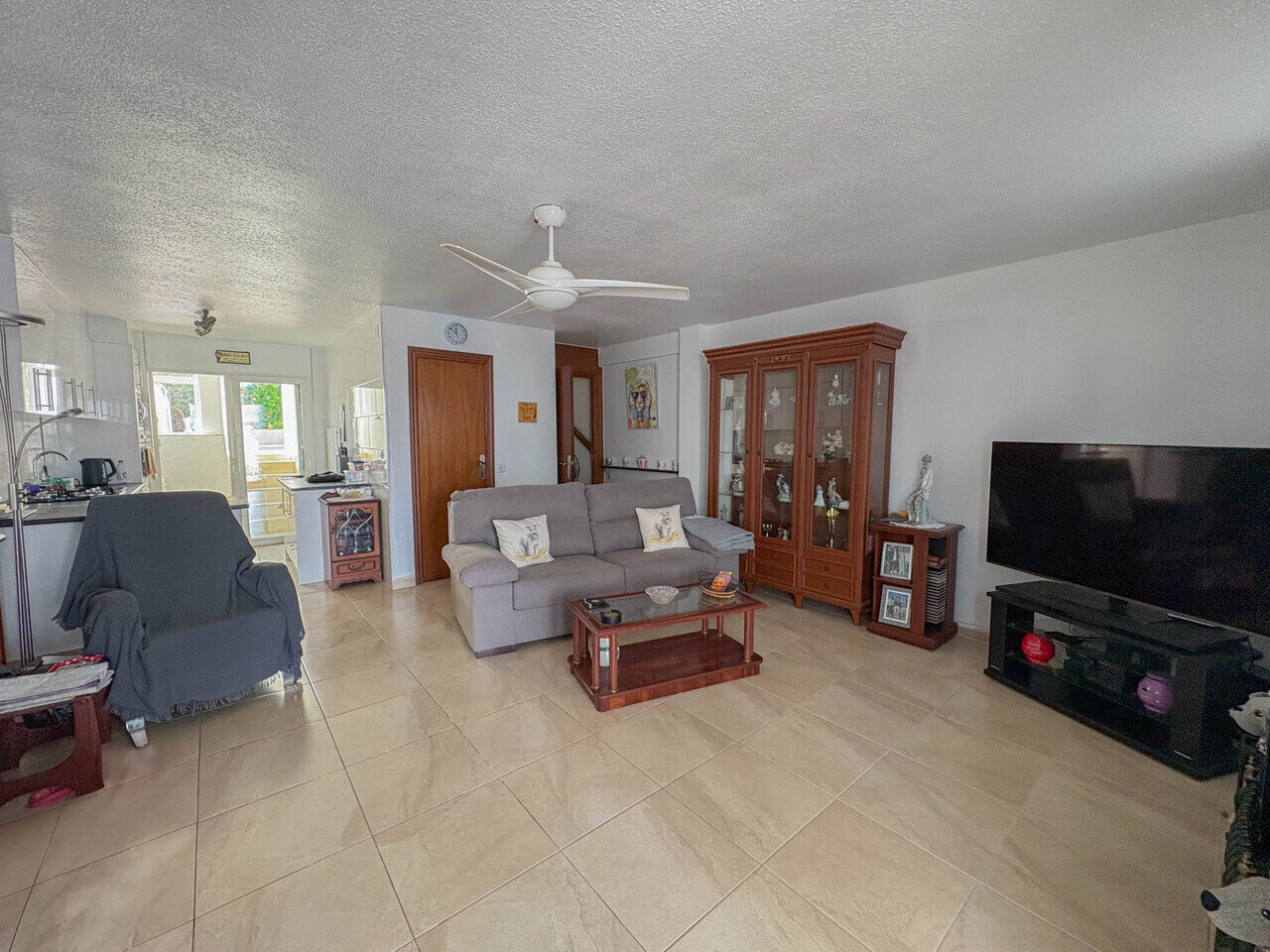 3-Bedroom House in Centro, Torrevieja - Image 9