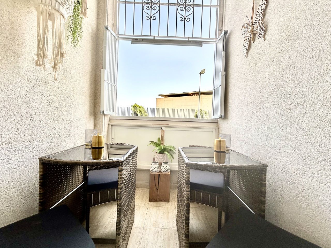 2-Bedroom Apartment in Centro, Torrevieja - Image 23