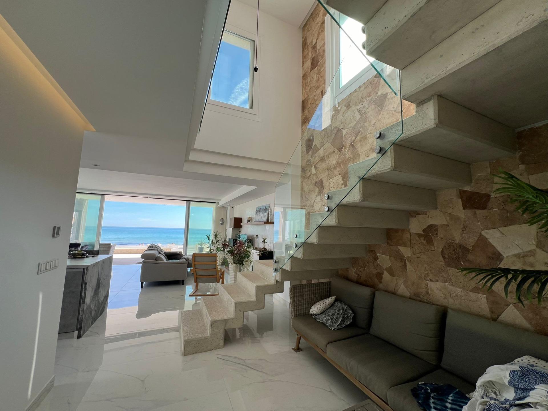 5-Bedroom Villa in Torrevieja - Image 16