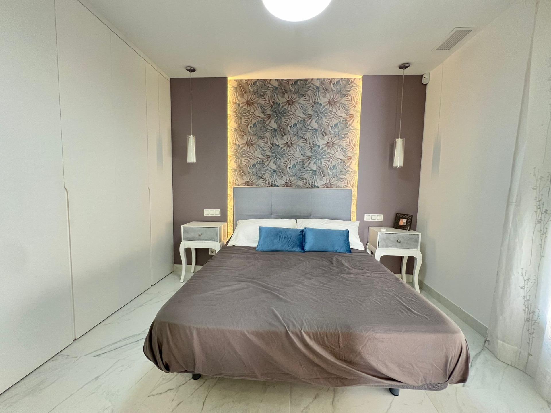 5-Bedroom Villa in Torrevieja - Image 20