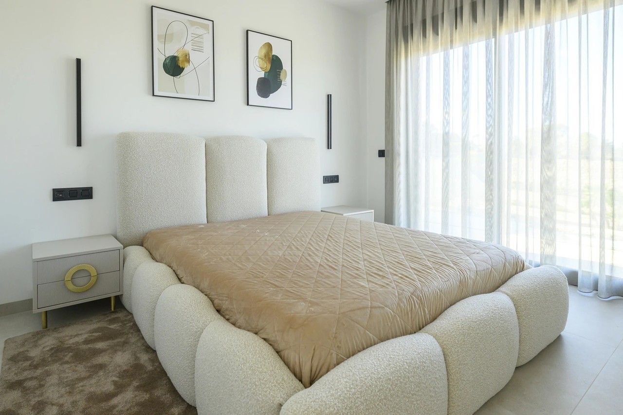 3-Bedroom Villa in Orihuela - Image 14