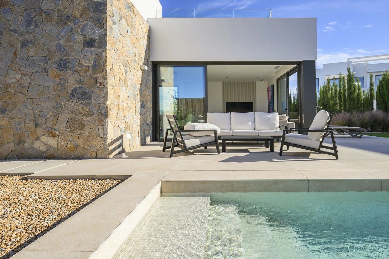 3-Bedroom Villa in Orihuela - Image 4