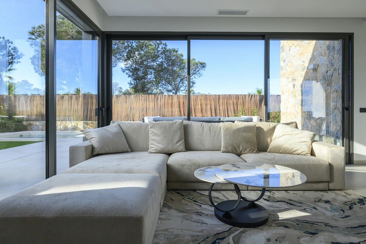 3-Bedroom Villa in Orihuela - Image 5