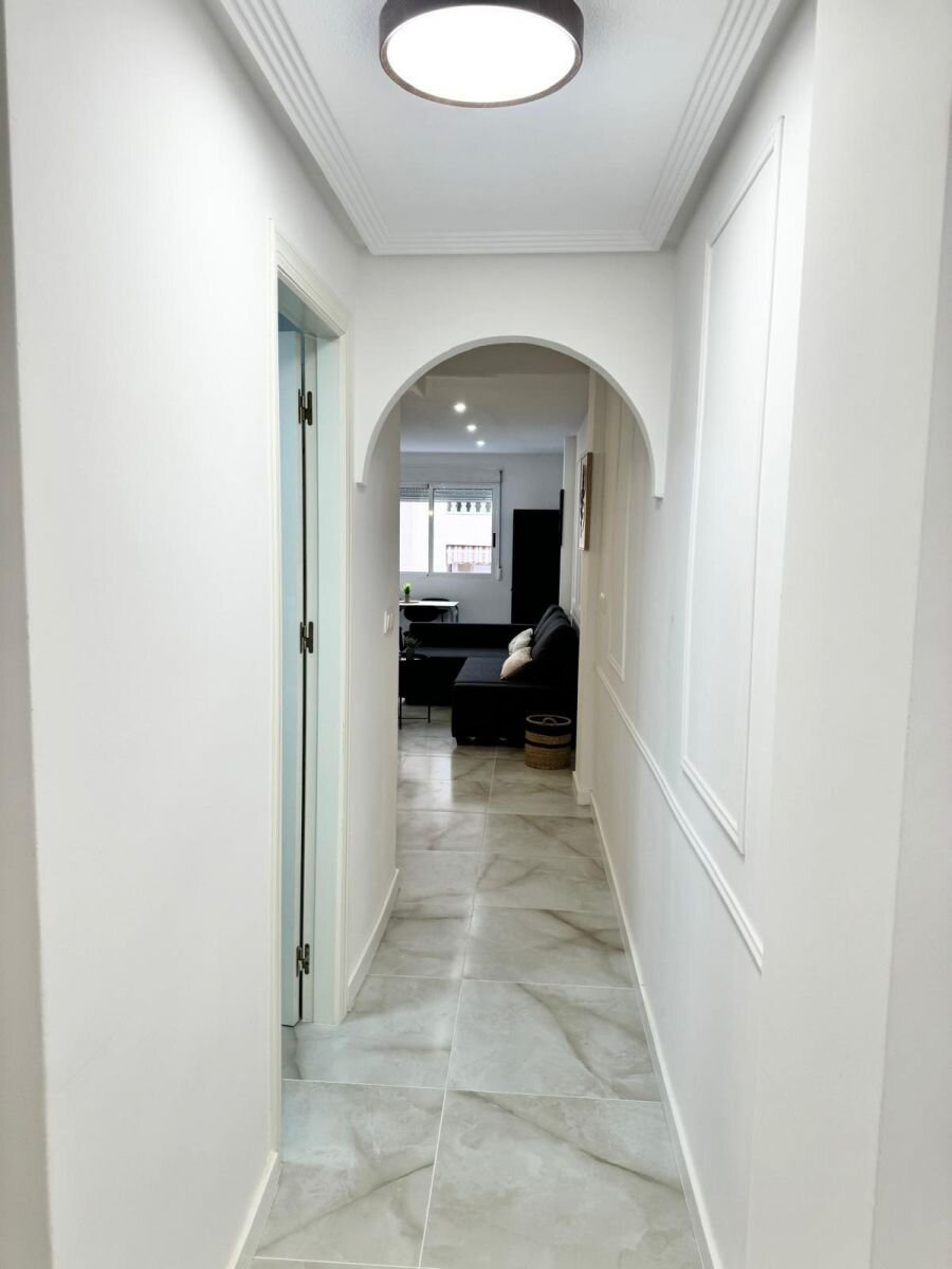 2-Bedroom Apartment in Centro, Torrevieja - Image 15