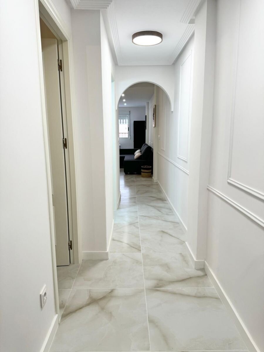2-Bedroom Apartment in Centro, Torrevieja - Image 16