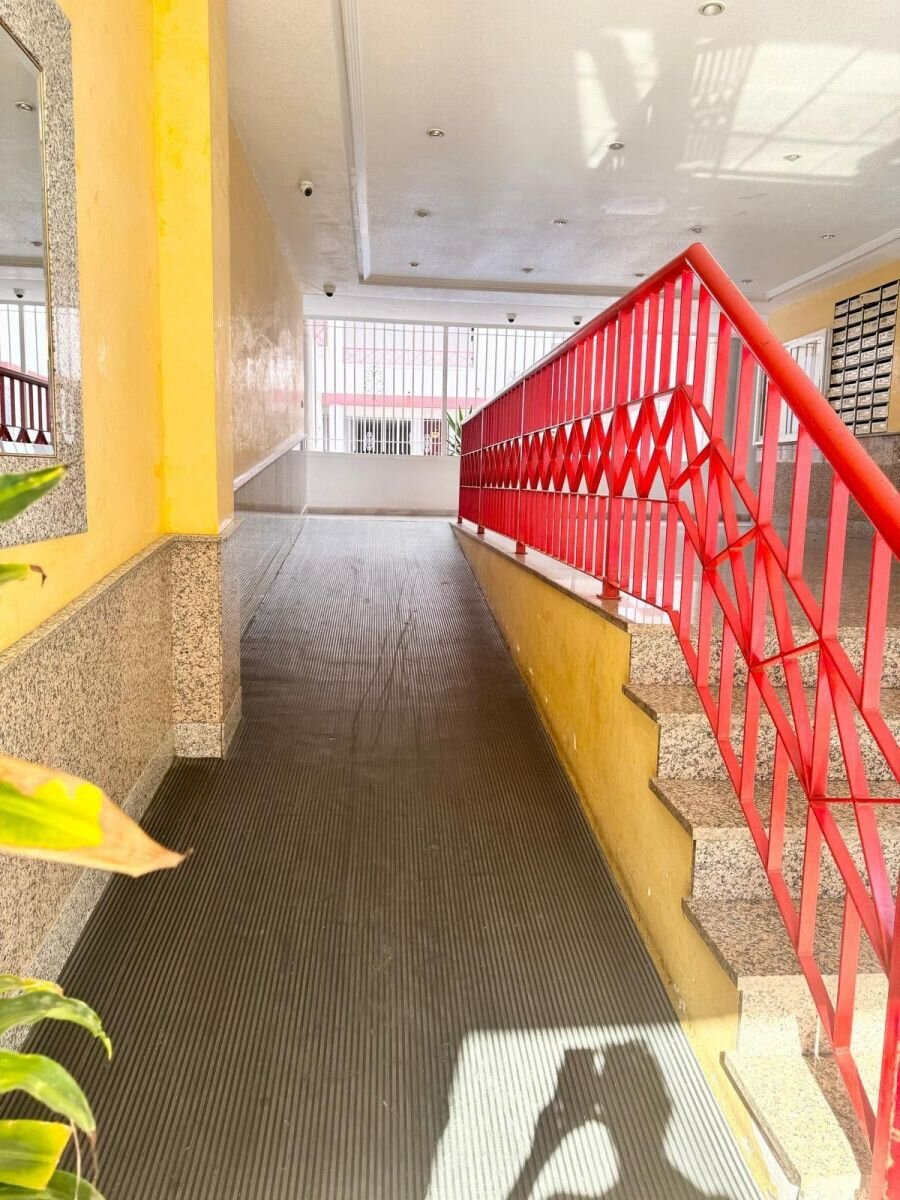 2-Bedroom Apartment in Centro, Torrevieja - Image 22