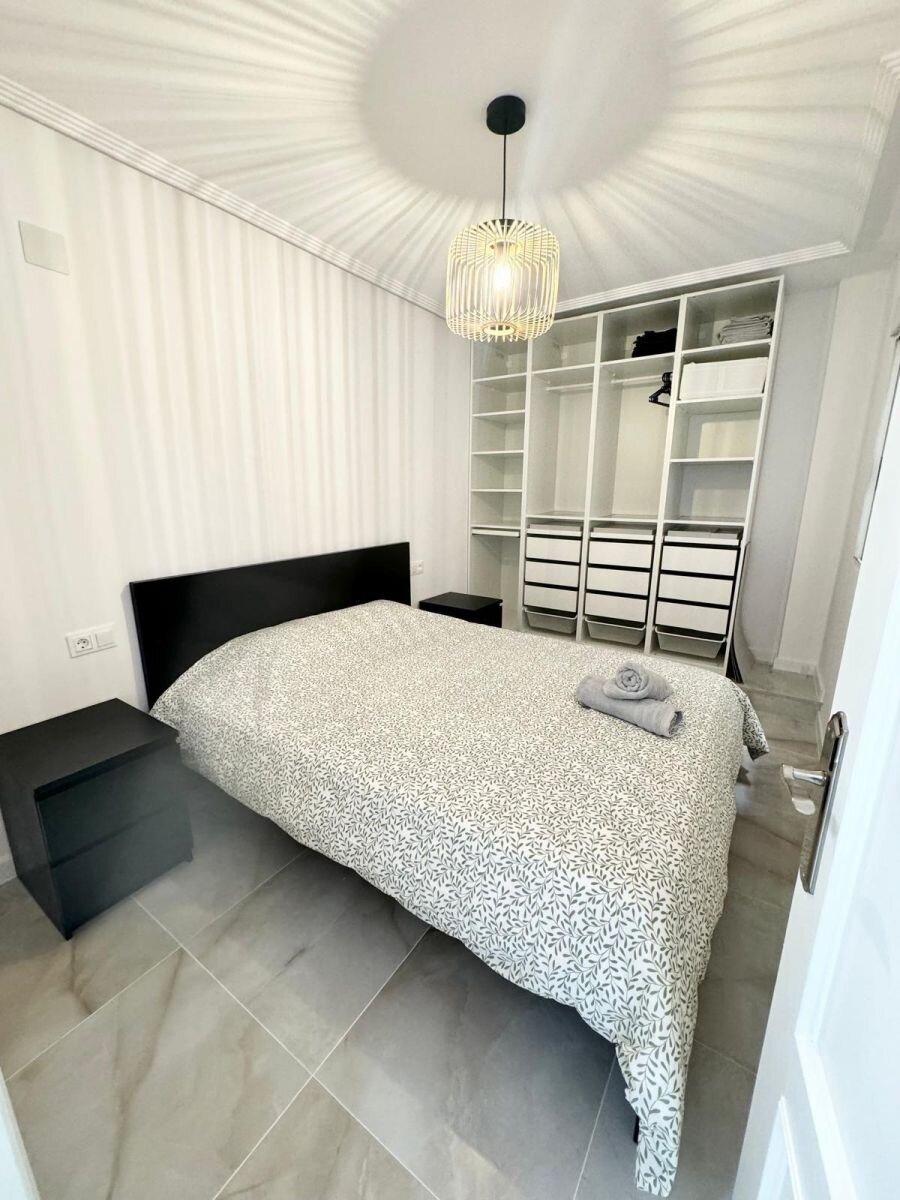2-Bedroom Apartment in Centro, Torrevieja - Image 9