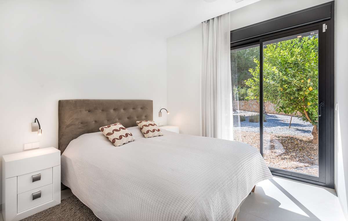 5-Bedroom Villa in Las Colinas Golf, Orihuela - Image 15