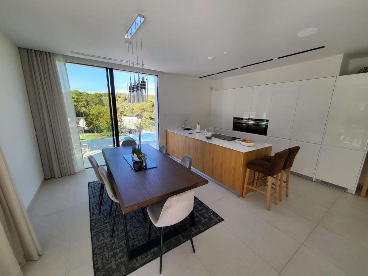 5-Bedroom Villa in Las Colinas Golf, Orihuela - Image 4