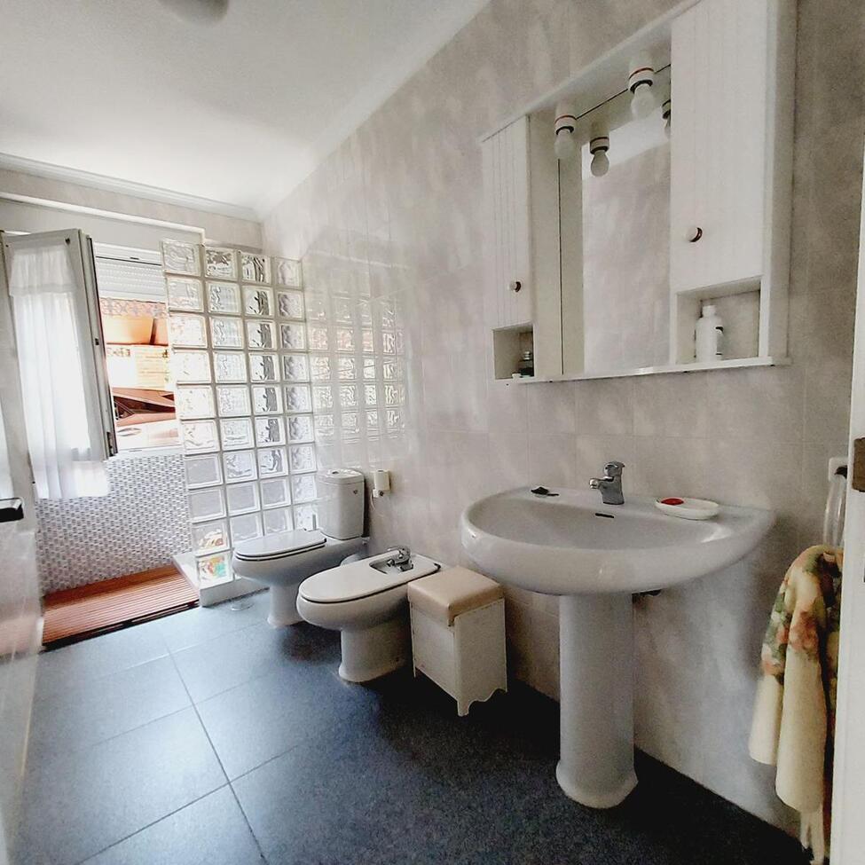 7-Bedroom Villa in Lomas de Cabo Roig, Orihuela Costa - Image 29