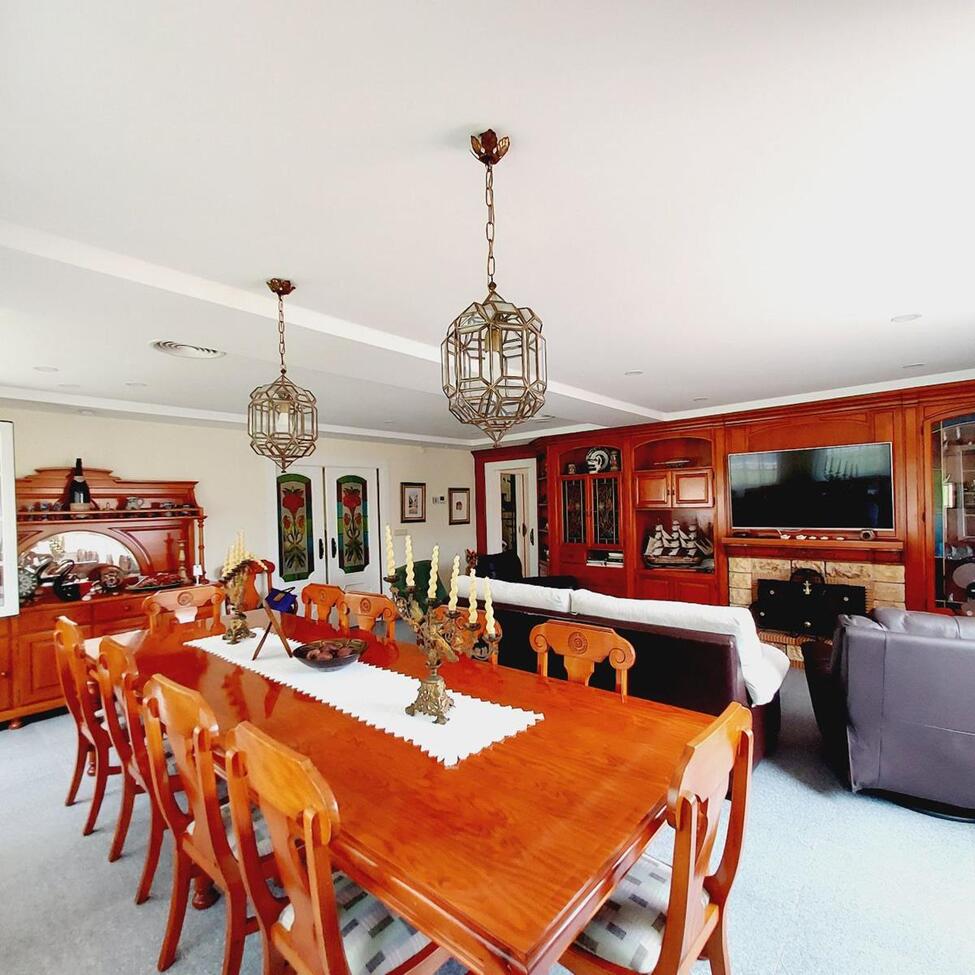 7-Bedroom Villa in Lomas de Cabo Roig, Orihuela Costa - Image 4