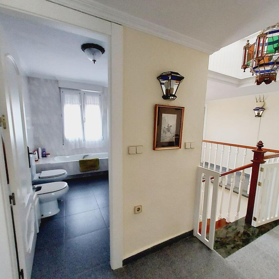 7-Bedroom Villa in Lomas de Cabo Roig, Orihuela Costa - Image 49