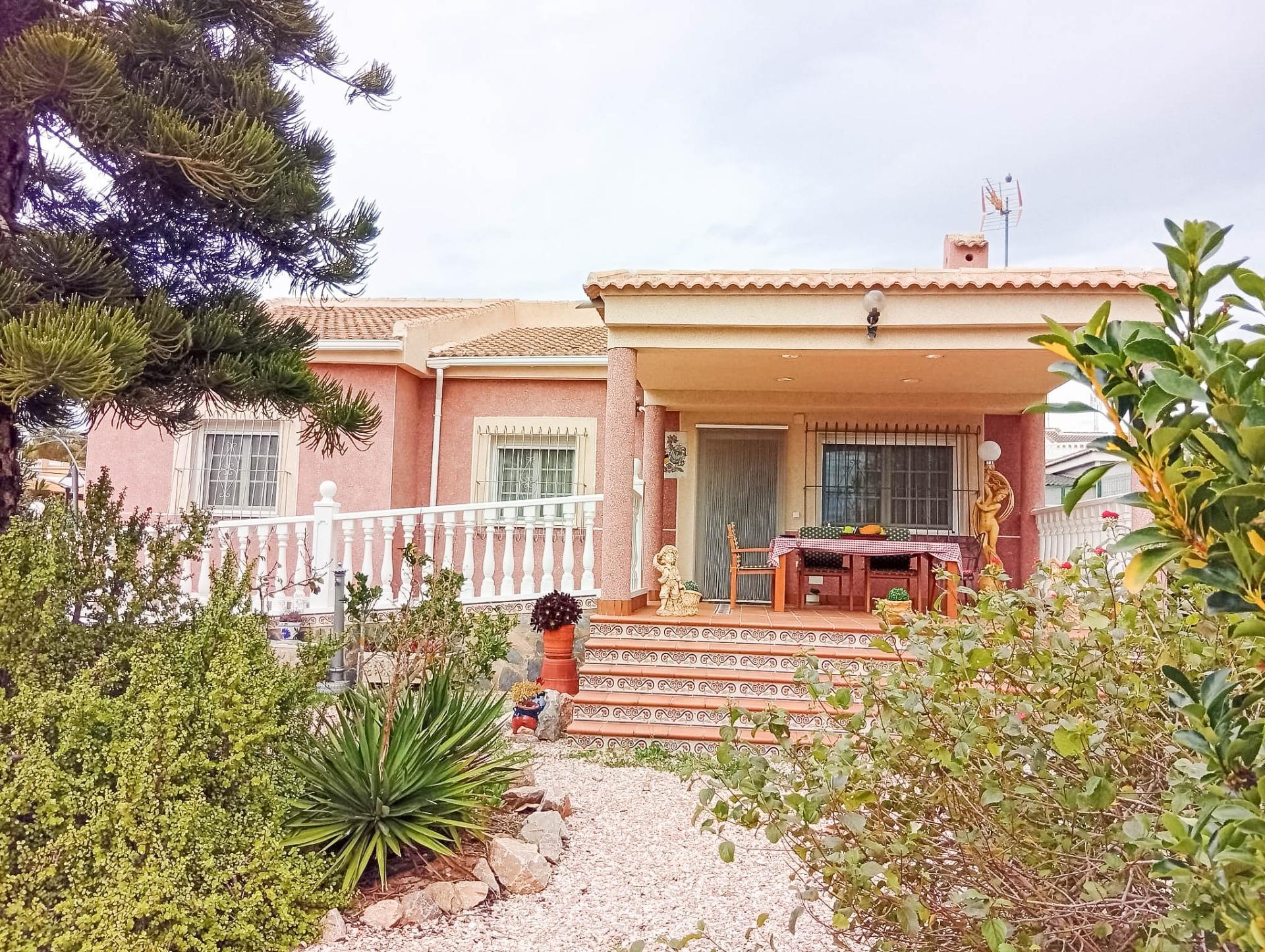4-Bedroom Villa in Torrevieja - Image 1