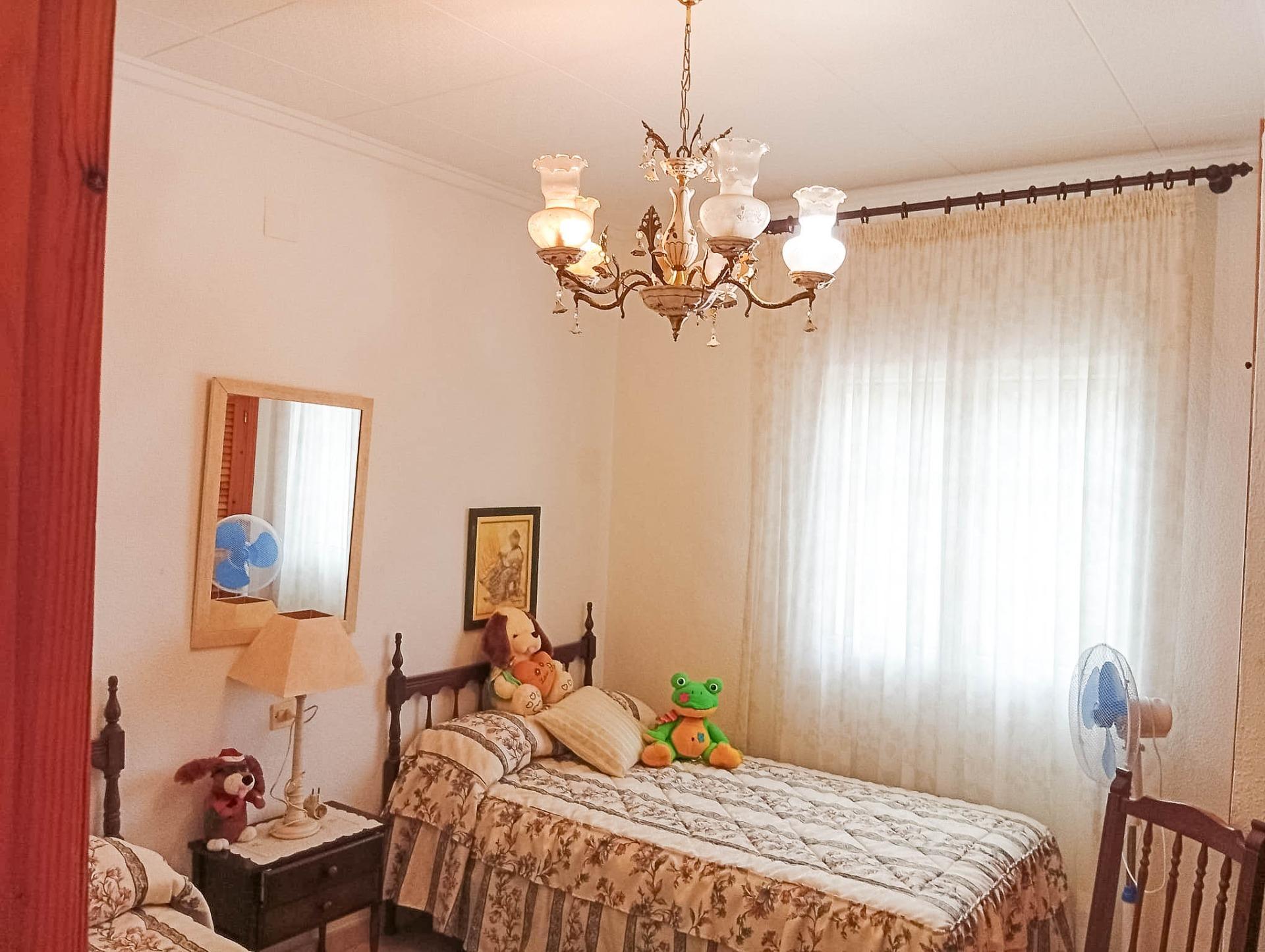 4-Bedroom Villa in Torrevieja - Image 15