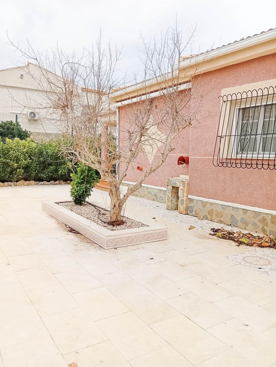 4-Bedroom Villa in Torrevieja - Image 24