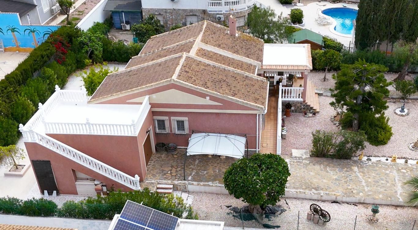 4-Bedroom Villa in Torrevieja - Image 6