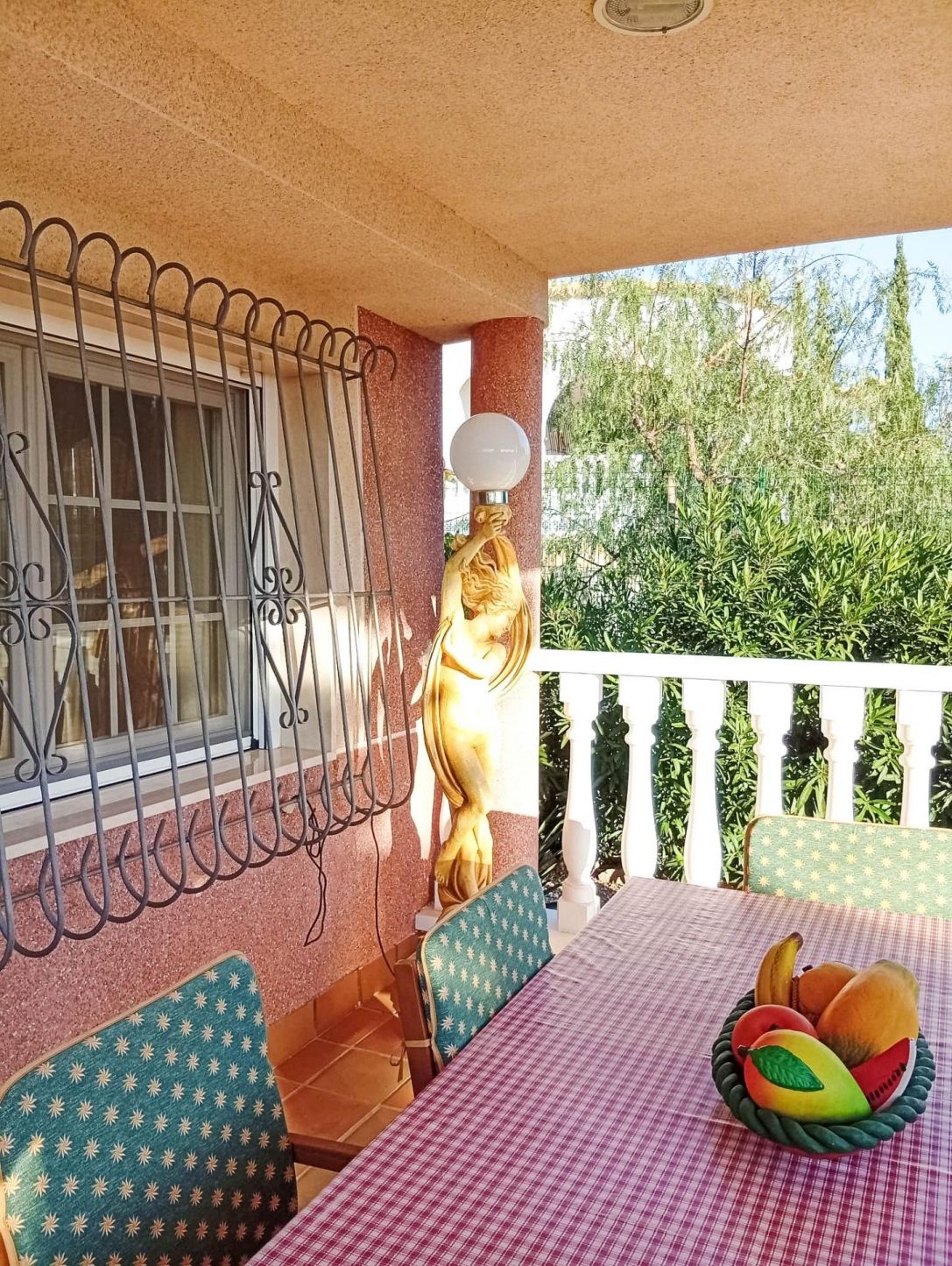 4-Bedroom Villa in Torrevieja - Image 8