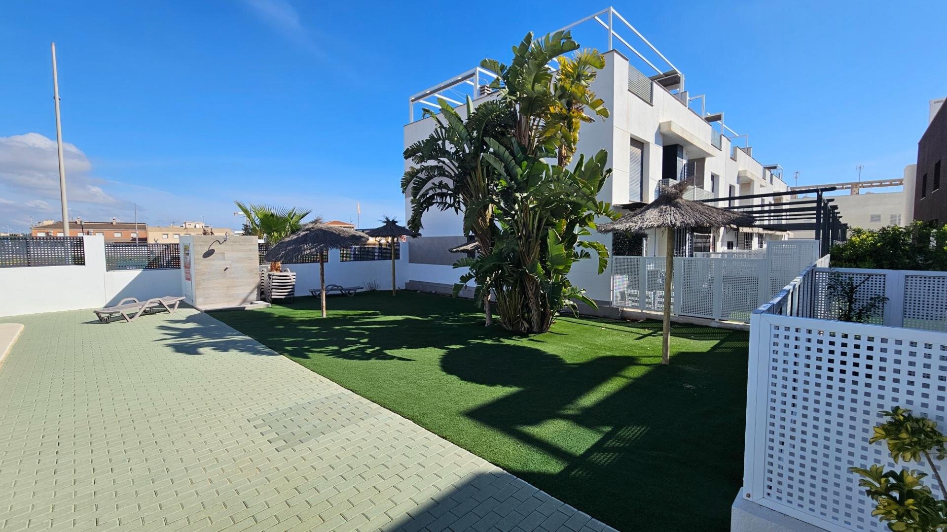 2-Bedroom Penthouse in Zona Pueblo, Pilar de la Horadada - Image 26
