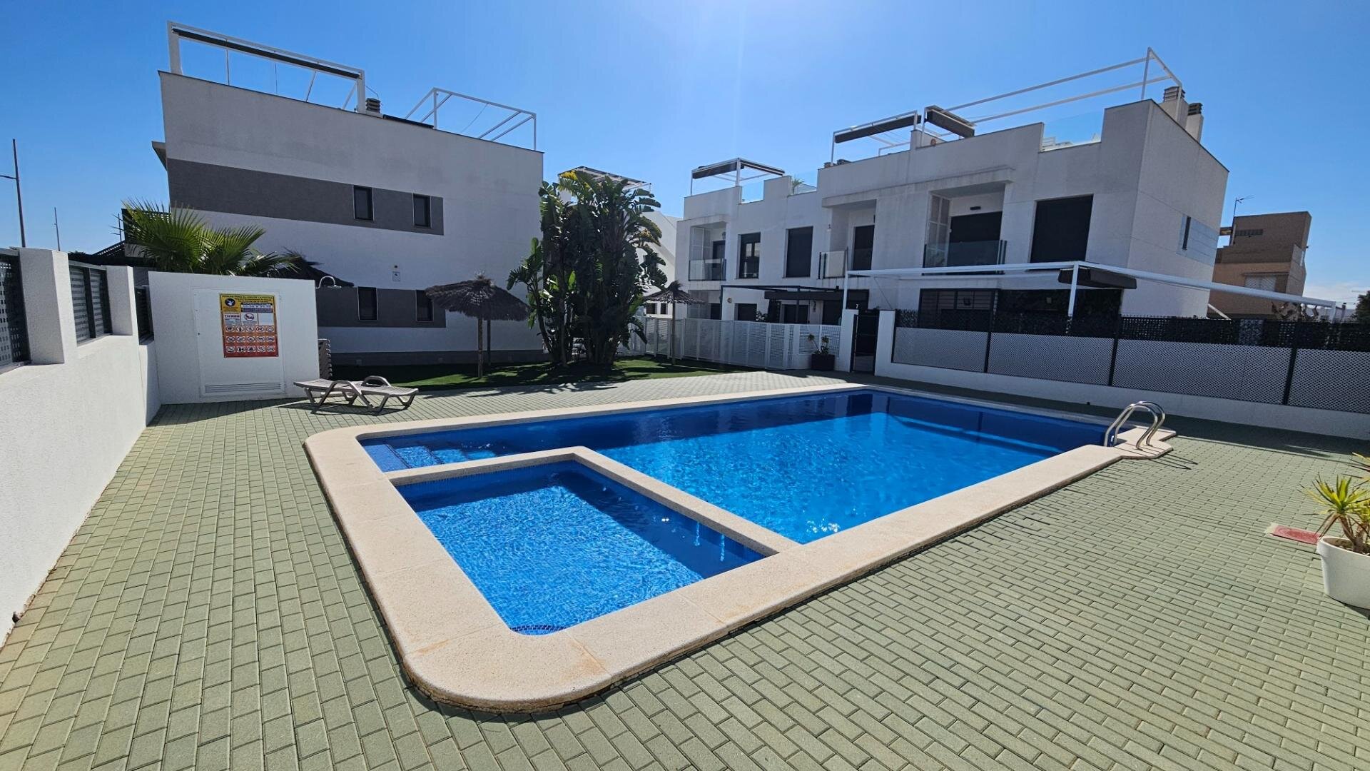 2-Bedroom Penthouse in Zona Pueblo, Pilar de la Horadada - Image 27