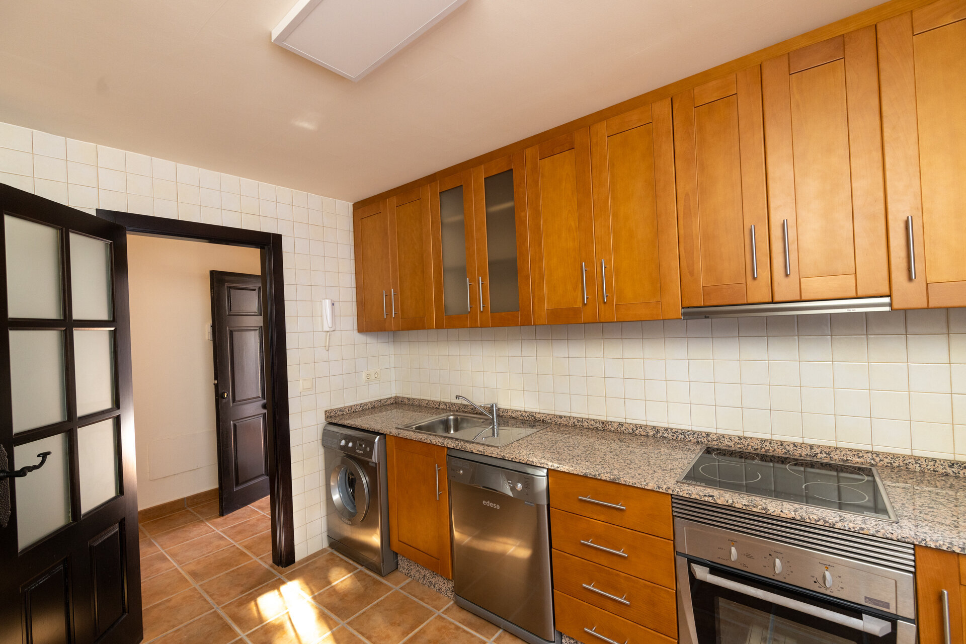 3-Bedroom Detached House in Fuente Alamo - Image 11