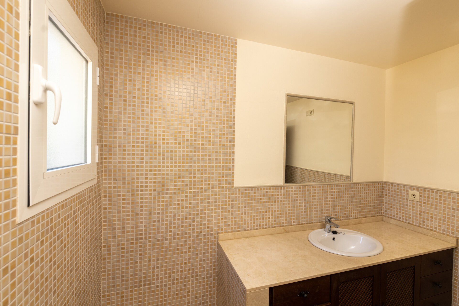 3-Bedroom Detached House in Fuente Alamo - Image 23