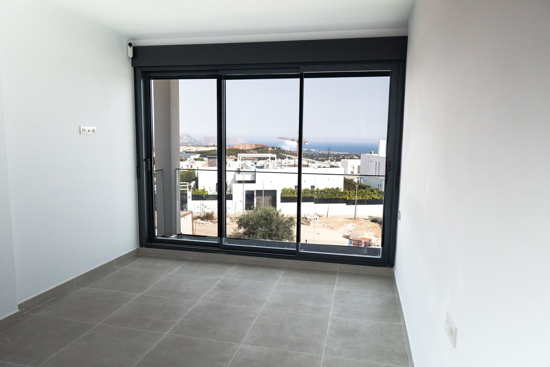 3-Bedroom Detached House in Polop - Image 10