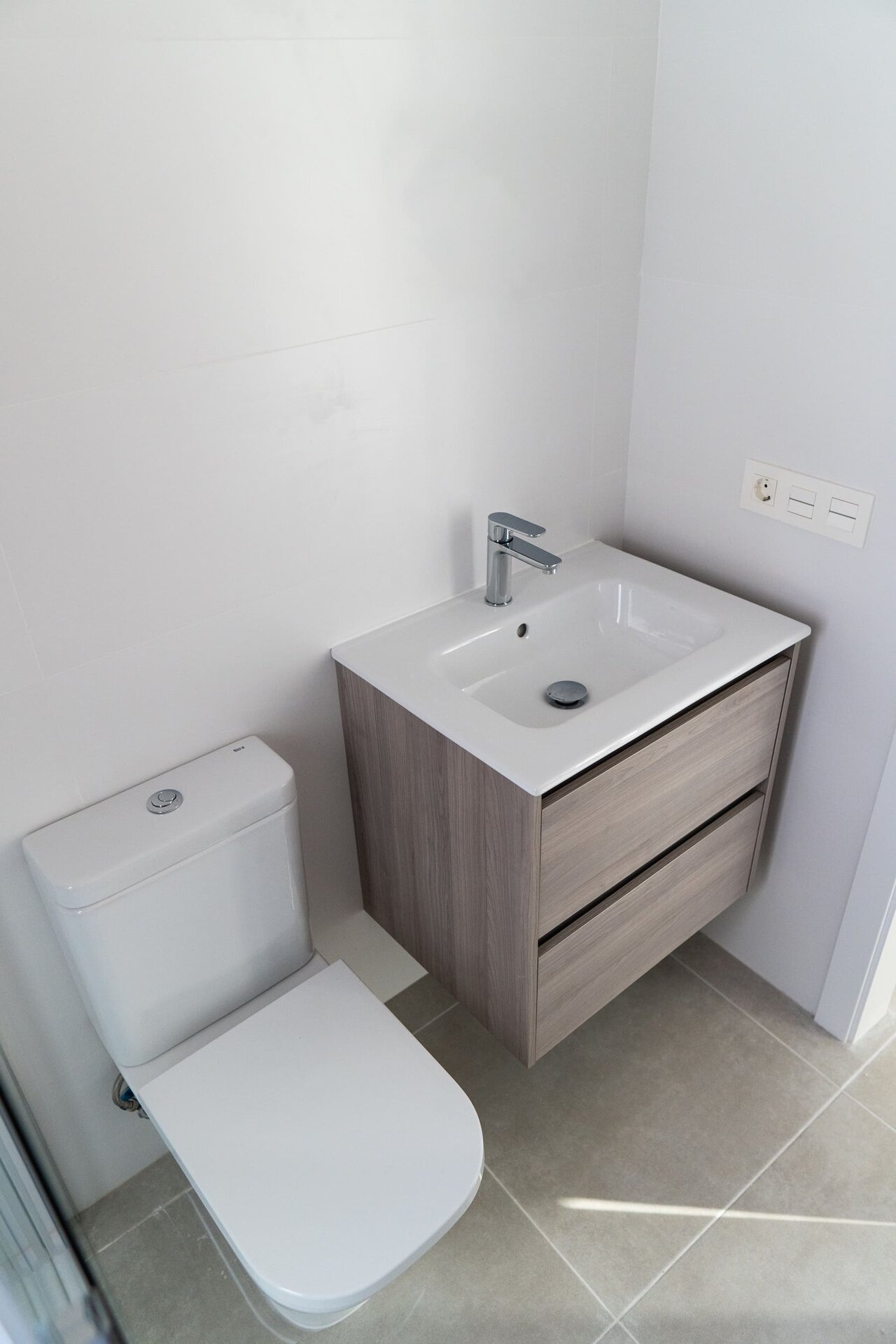 3-Bedroom Detached House in Polop - Image 6