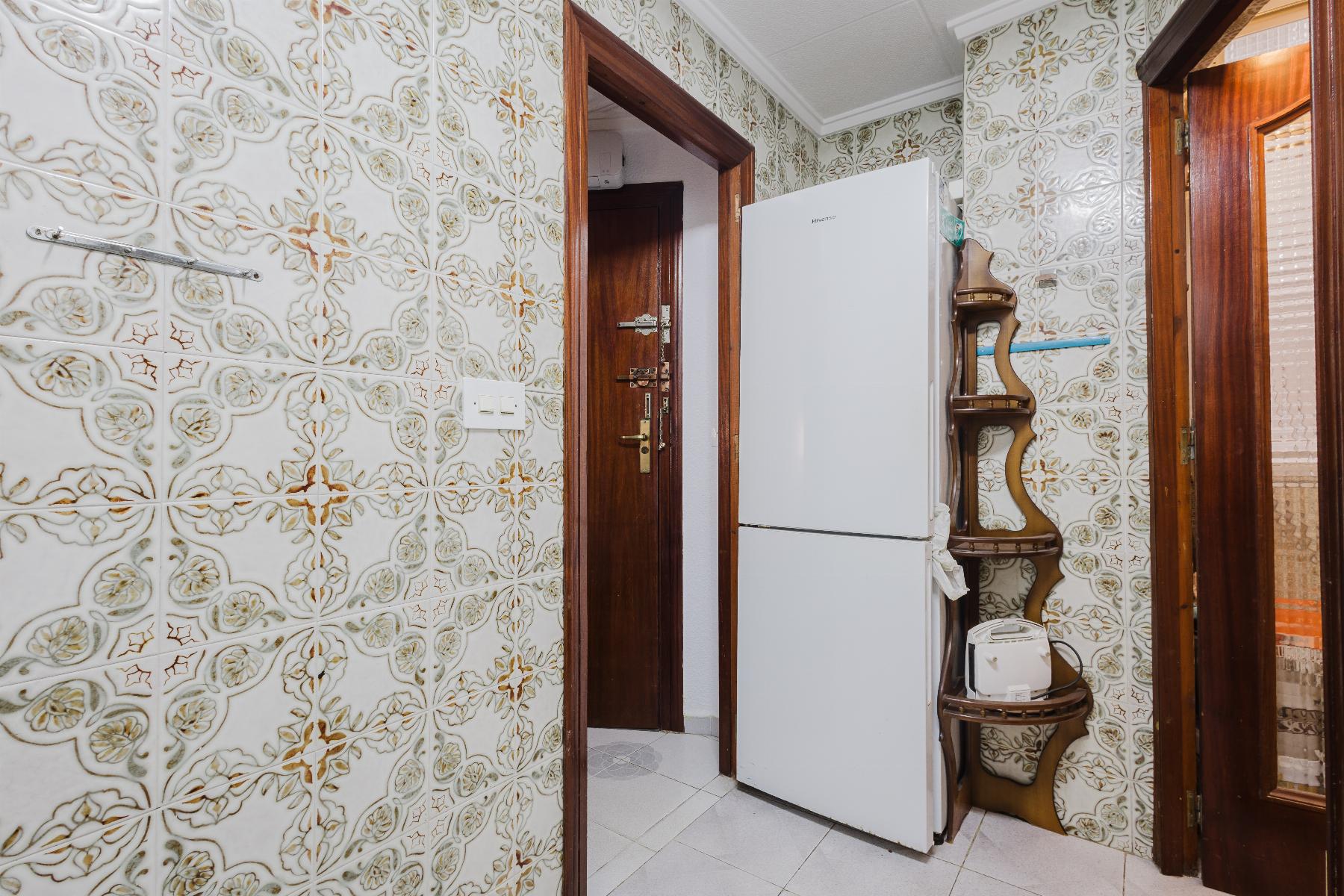 3-Bedroom Apartment in Acequion, Torrevieja - Image 13