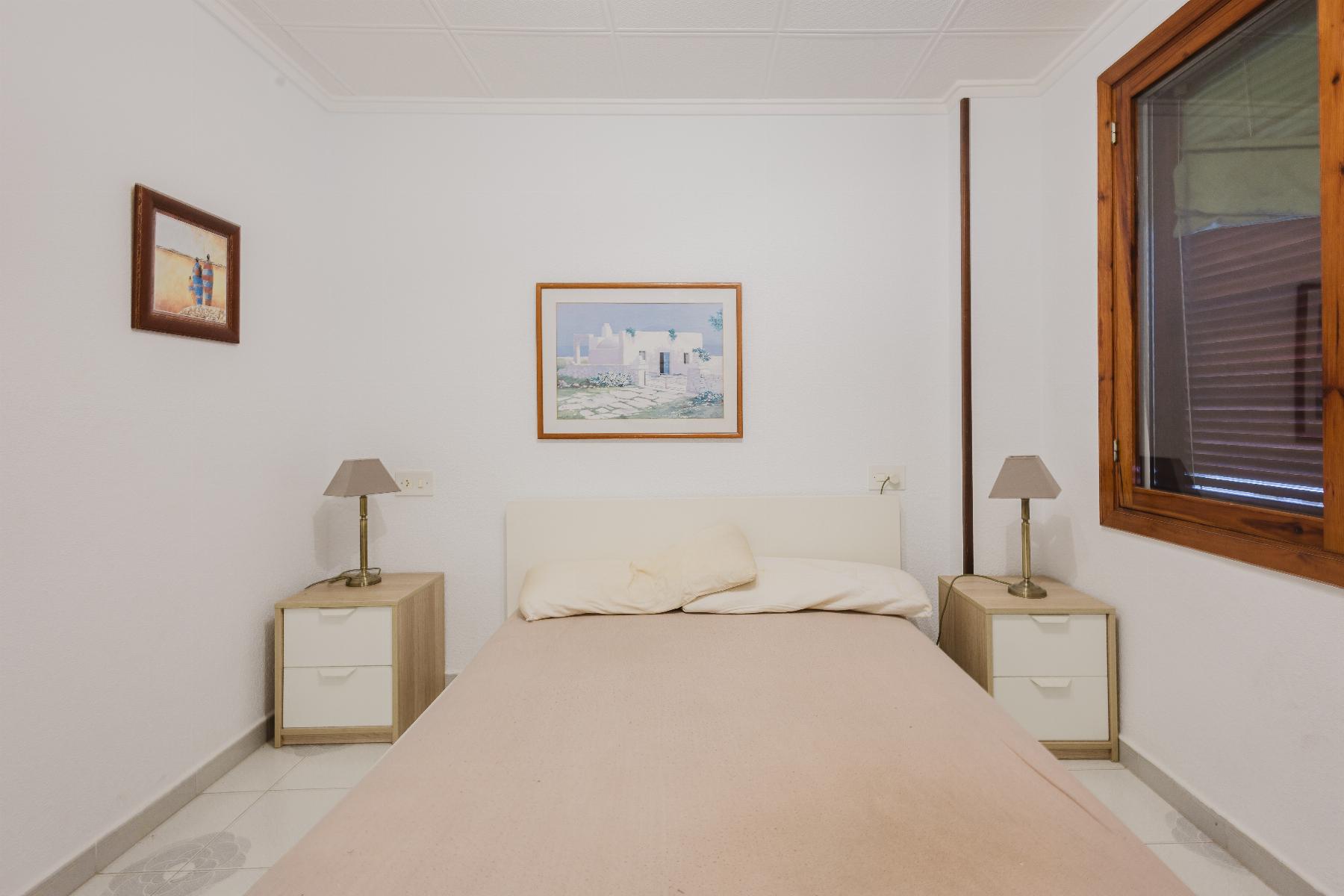 3-Bedroom Apartment in Acequion, Torrevieja - Image 17