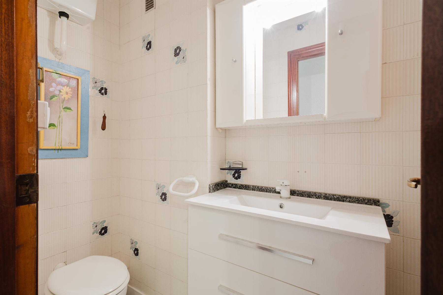 3-Bedroom Apartment in Acequion, Torrevieja - Image 19