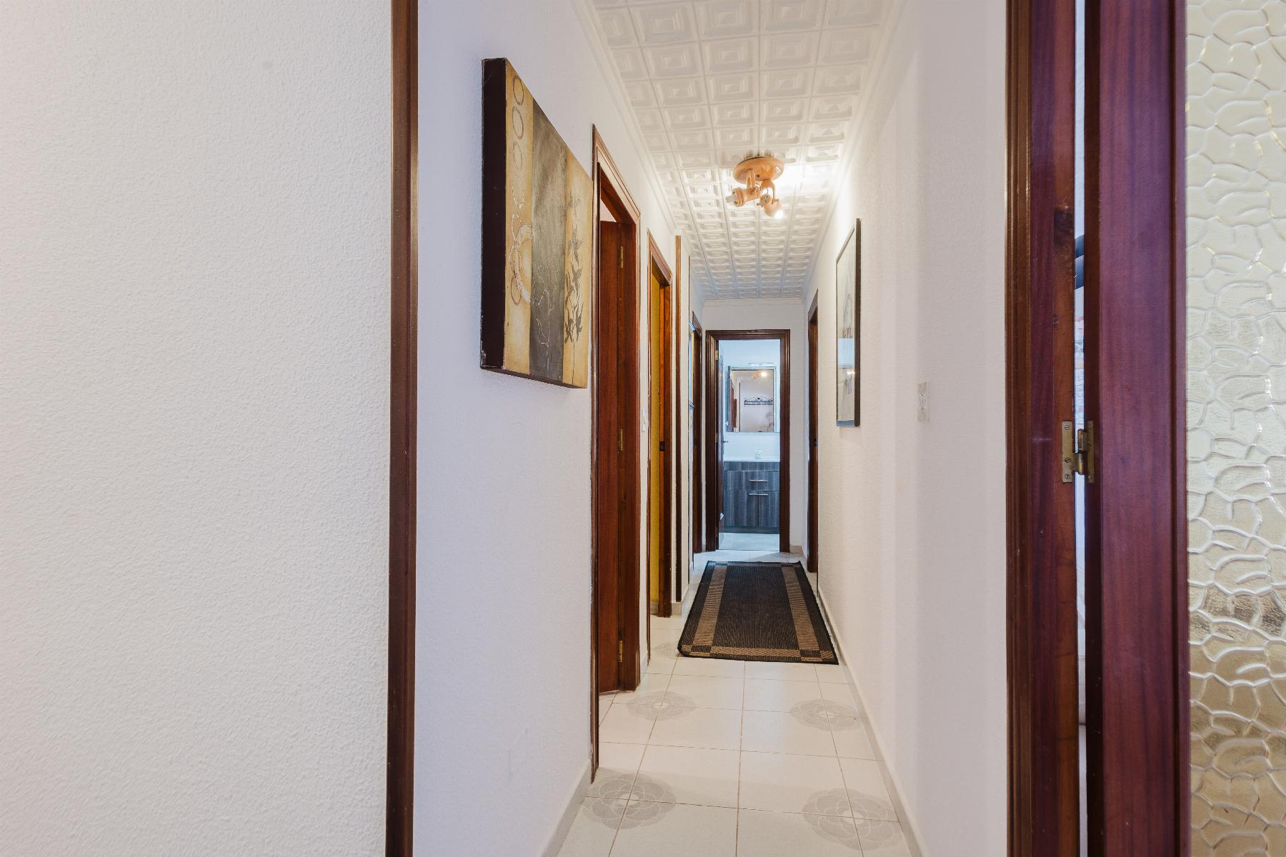 3-Bedroom Apartment in Acequion, Torrevieja - Image 4