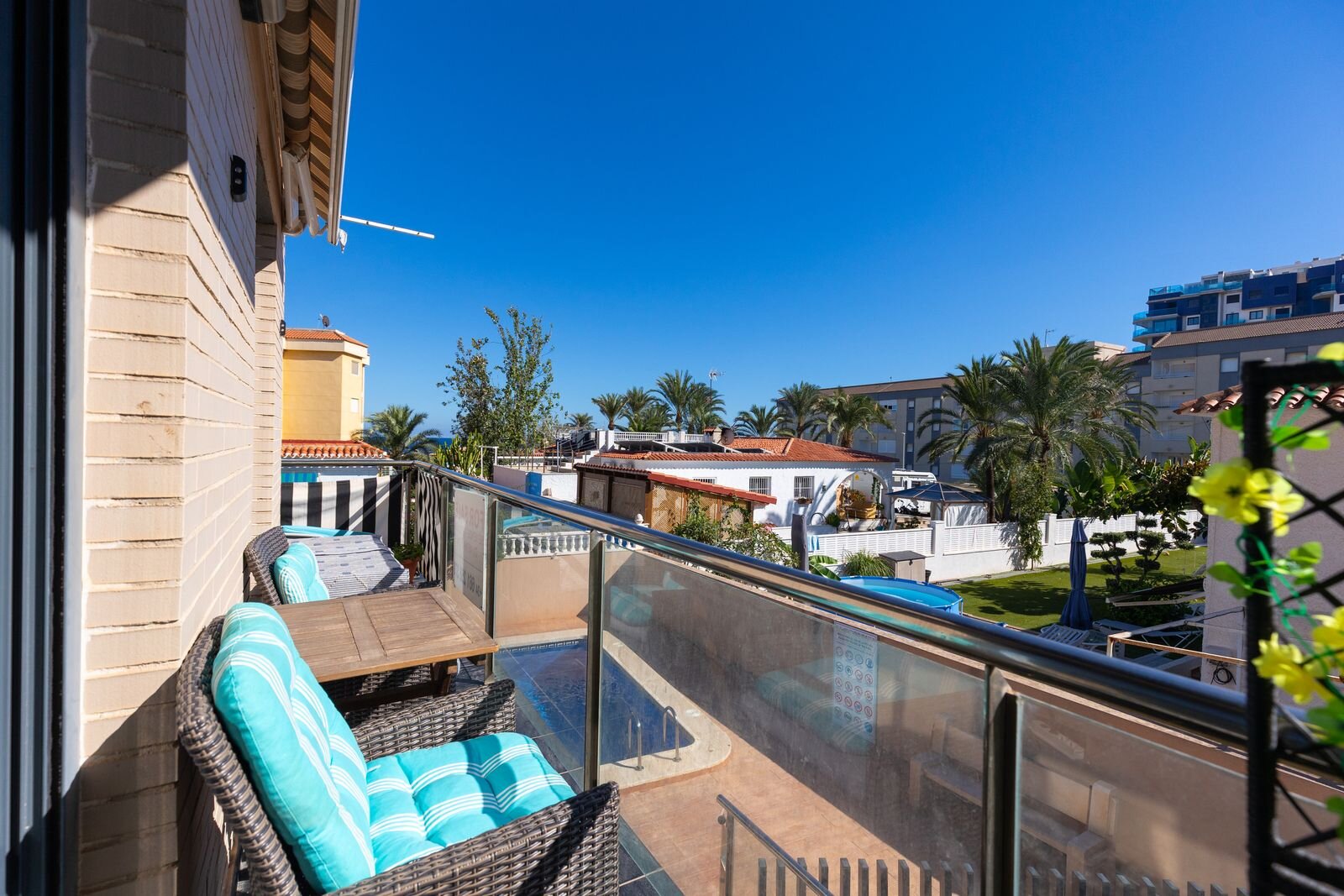 1-Bedroom Apartment in Punta Prima, Torrevieja - Image 11