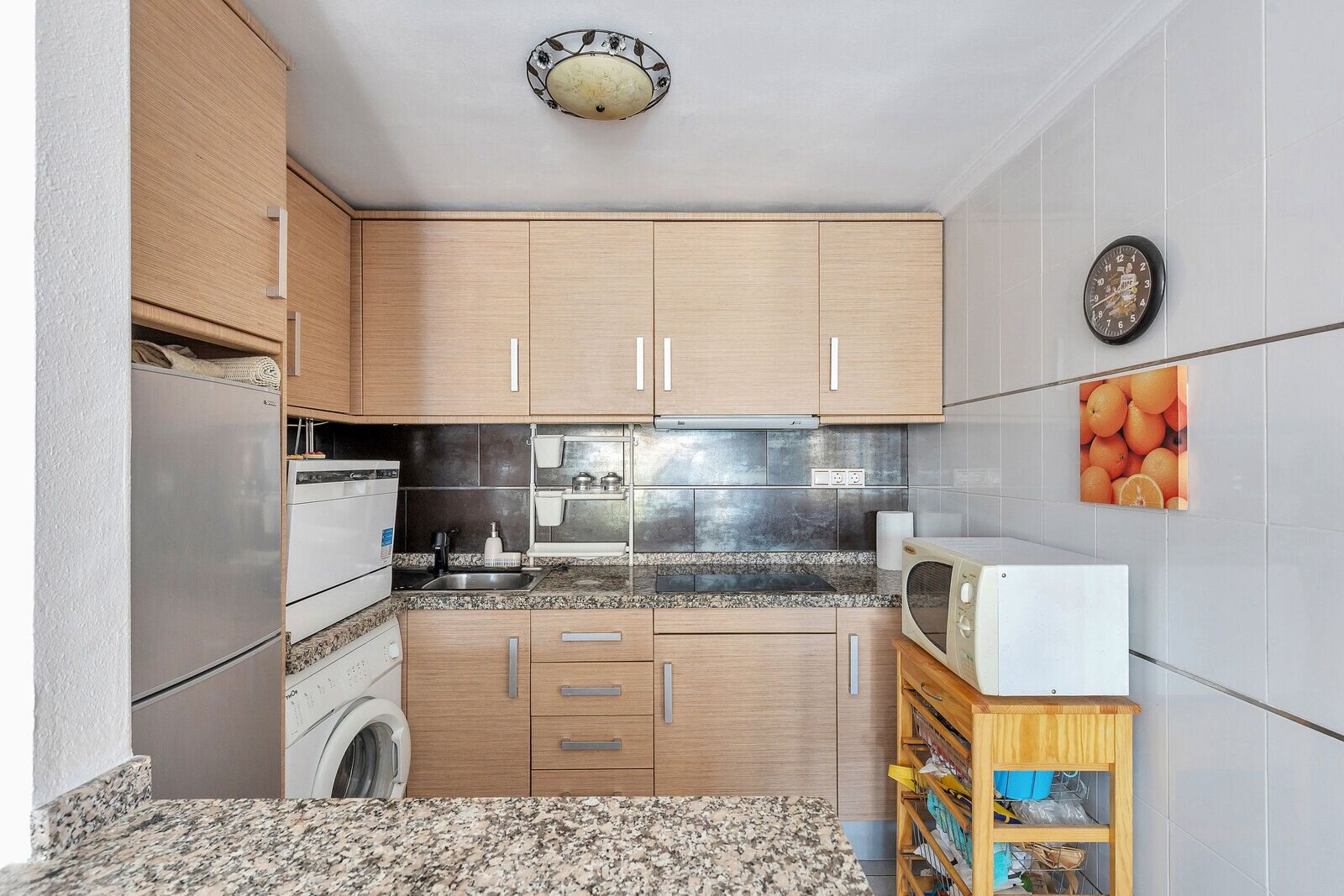 1-Bedroom Apartment in Punta Prima, Torrevieja - Image 13