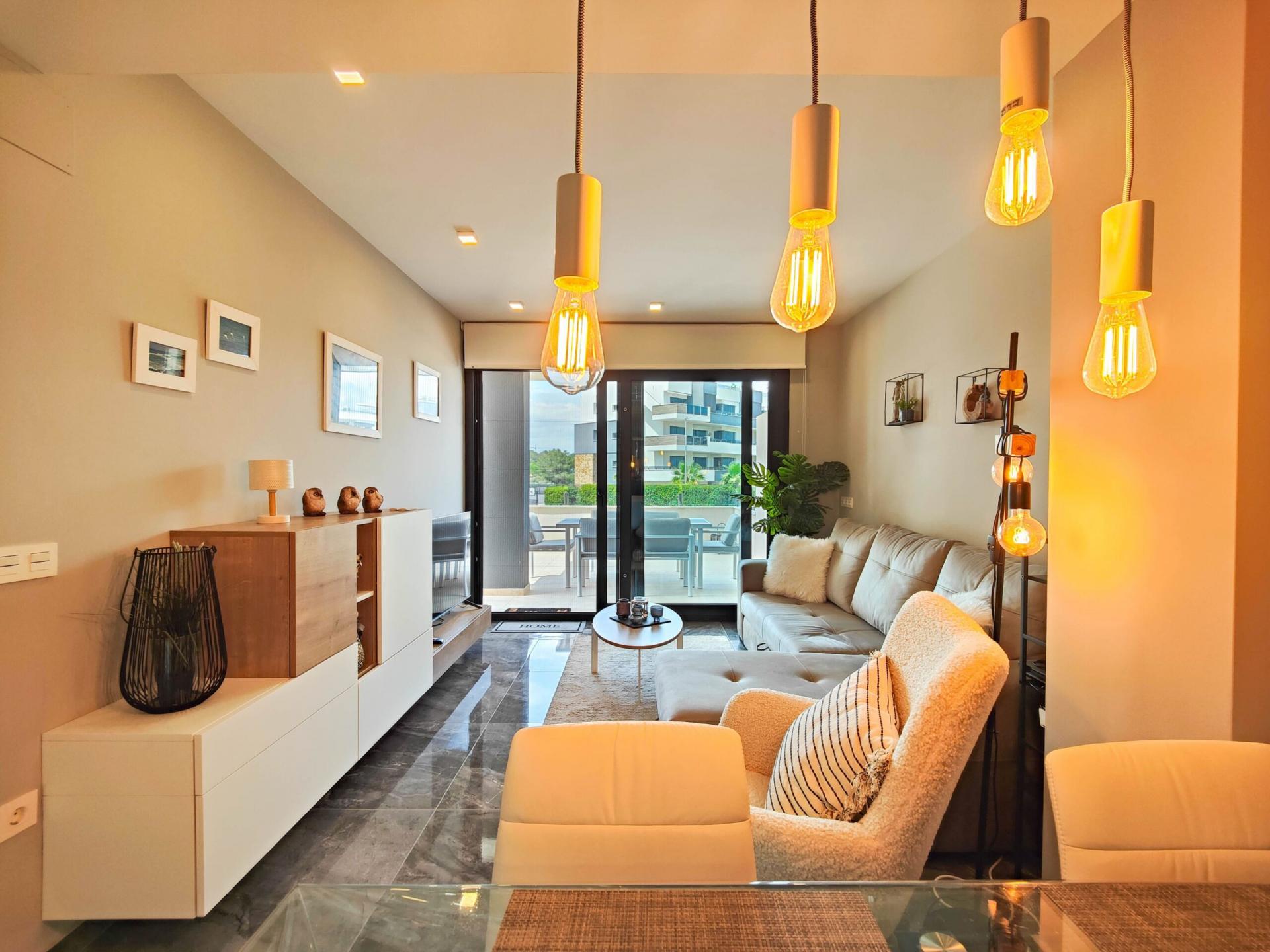 2-Bedroom Apartment in Pau 8, Orihuela Costa - Image 19