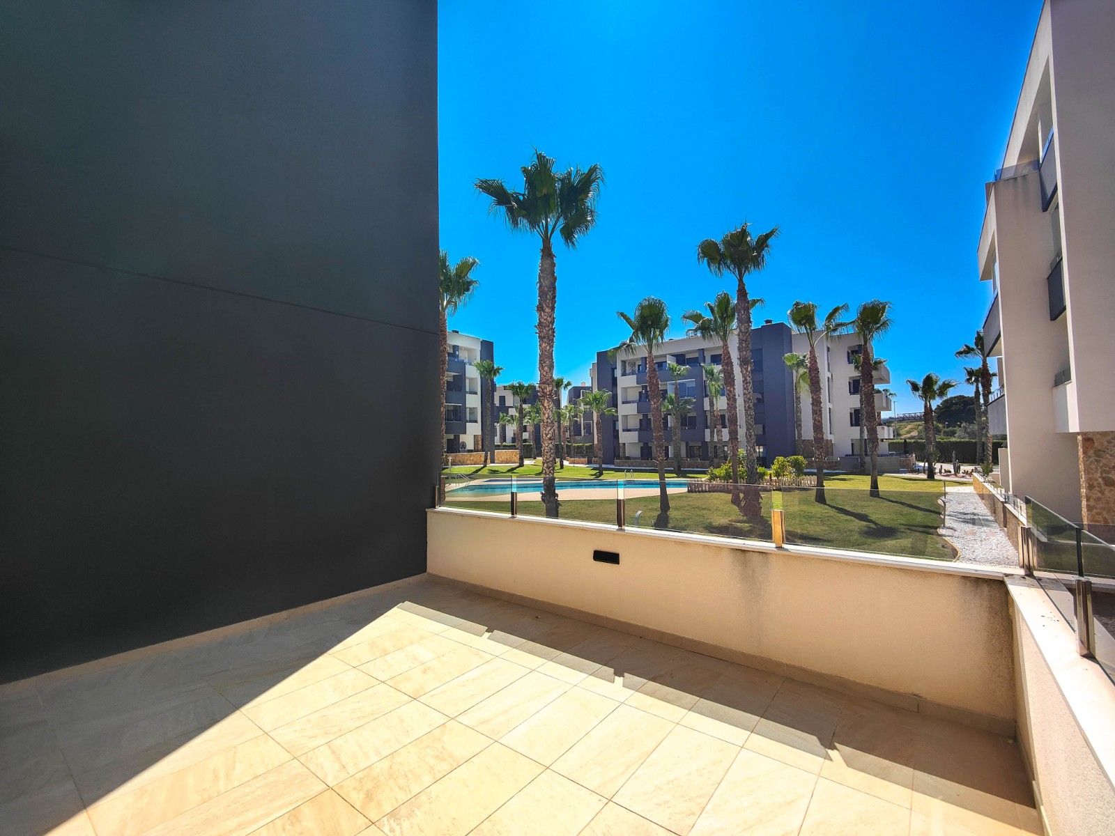 2-Bedroom Apartment in Pau 8, Orihuela Costa - Image 3