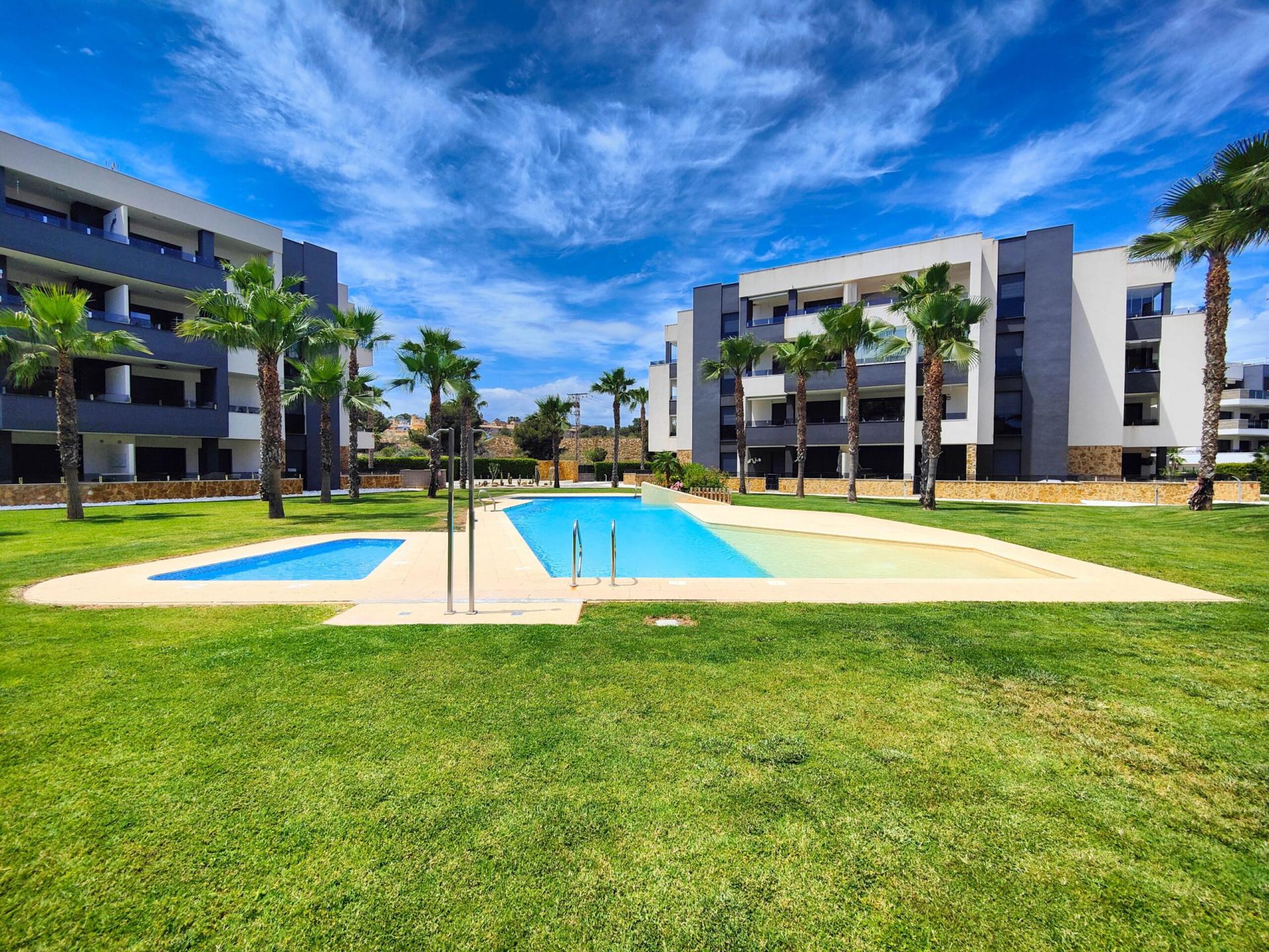 2-Bedroom Apartment in Pau 8, Orihuela Costa - Image 37