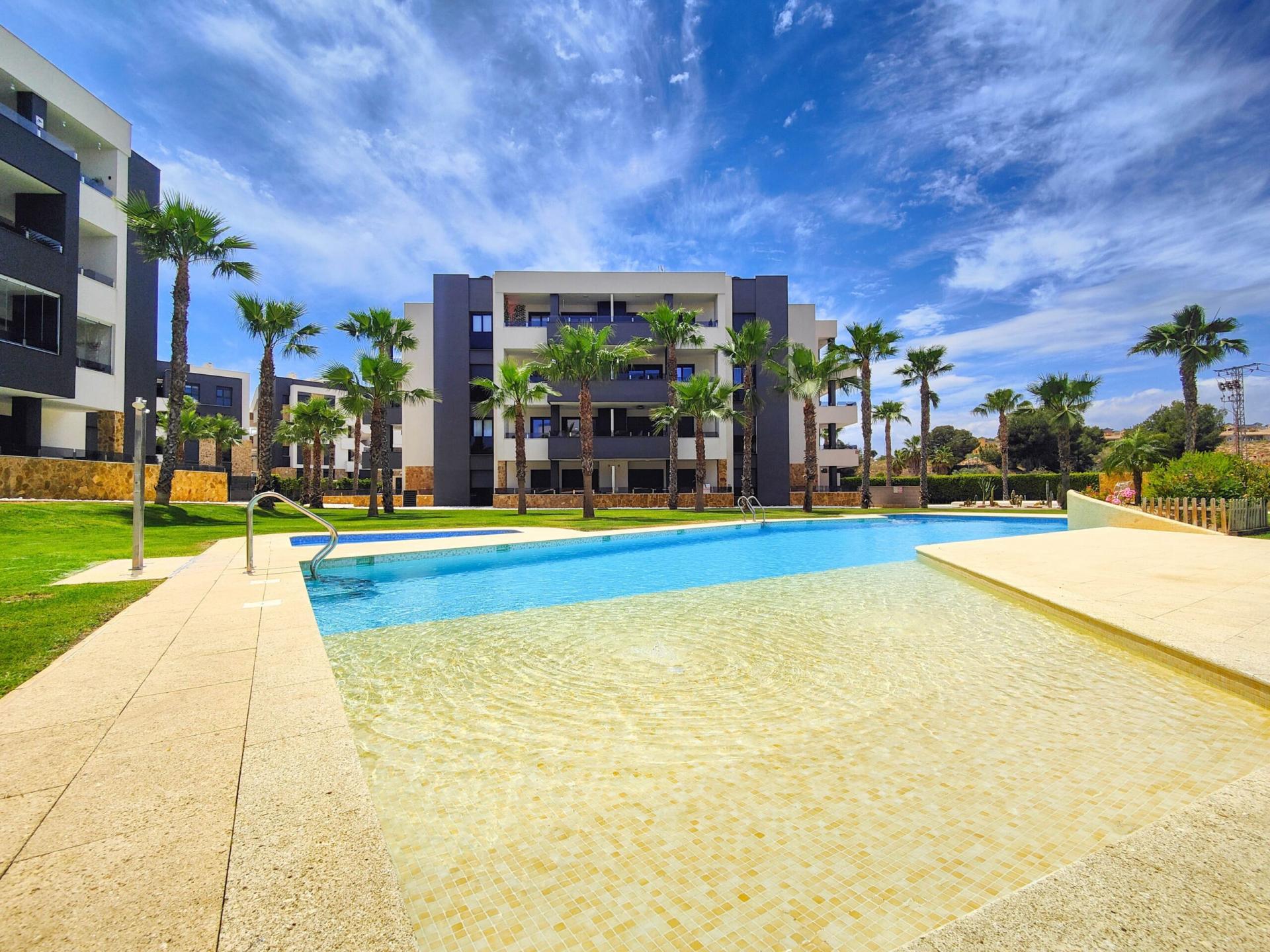 2-Bedroom Apartment in Pau 8, Orihuela Costa - Image 39