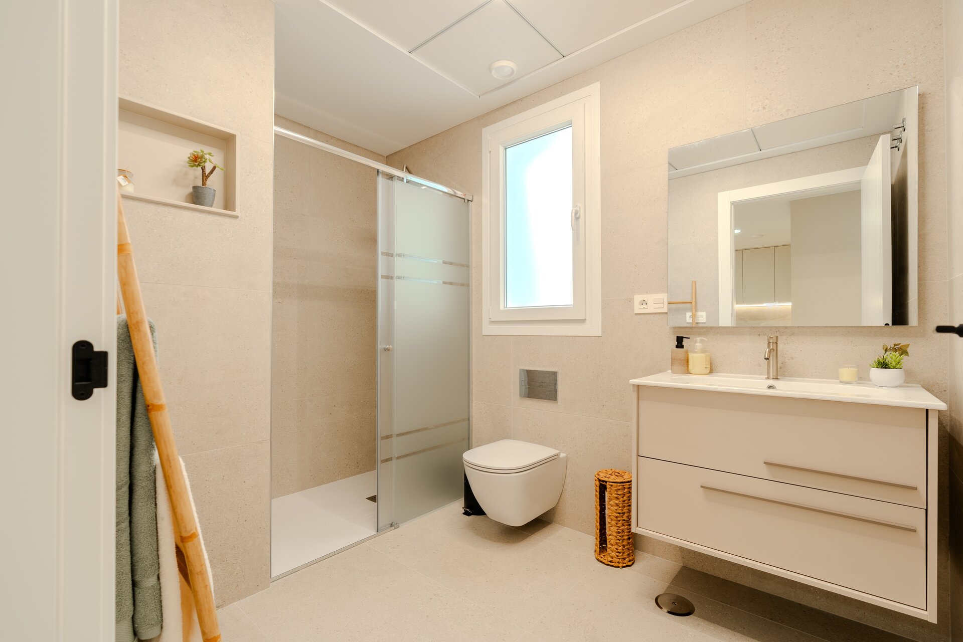 3-Bedroom Townhouse in Los Alcázares - Image 14