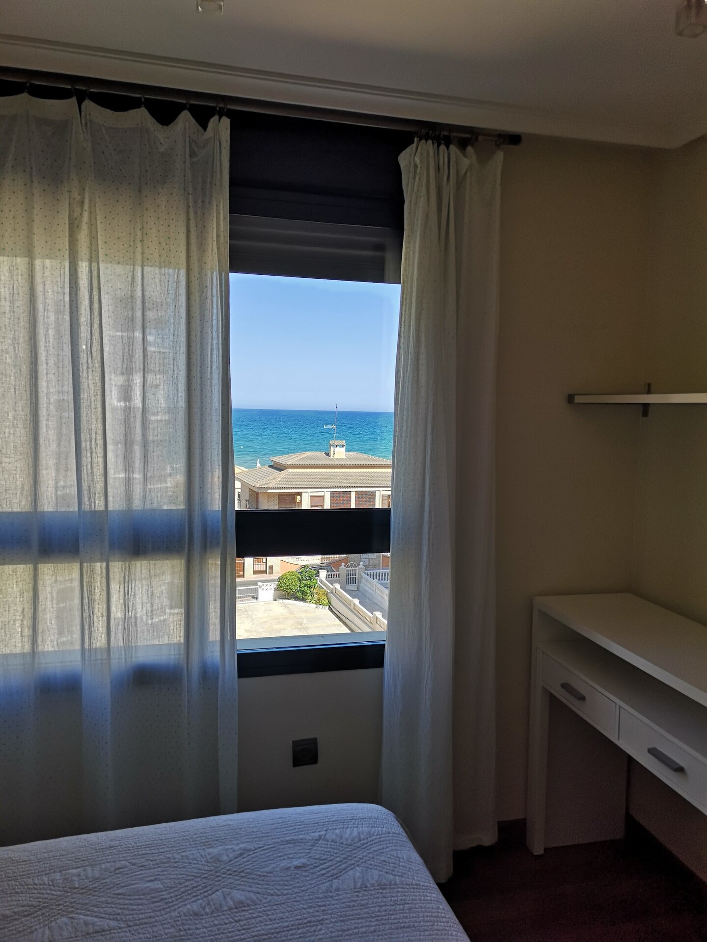 2-Bedroom Apartment in Guardamar del Segura - Image 6