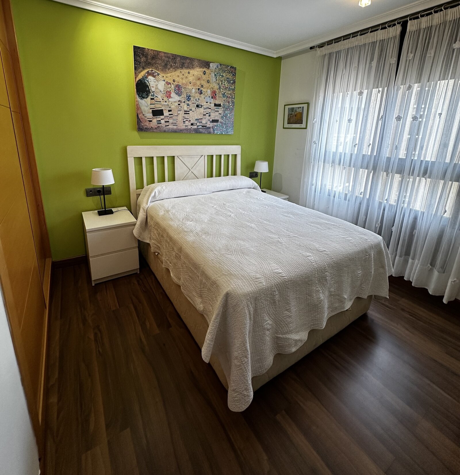 2-Bedroom Apartment in Guardamar del Segura - Image 8