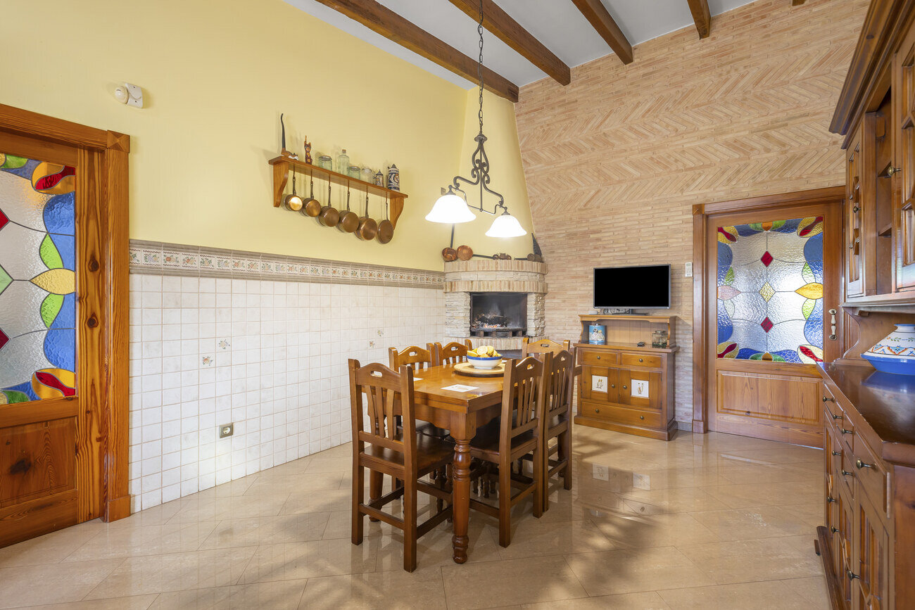 5-Bedroom Villa in Centro, Torrevieja - Image 19