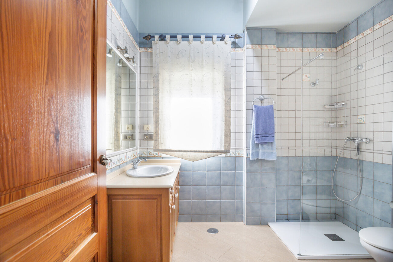 5-Bedroom Villa in Centro, Torrevieja - Image 34