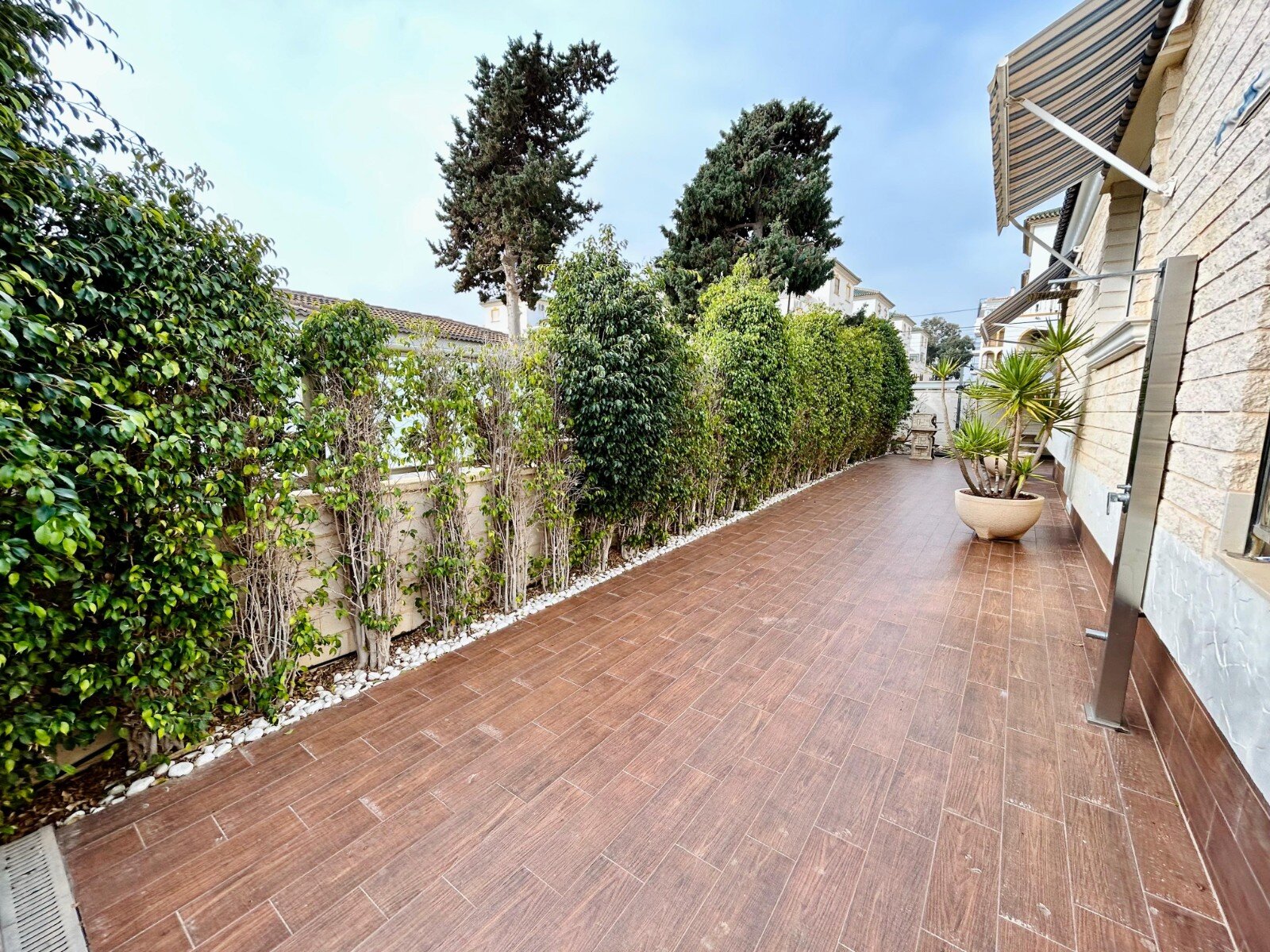 5-Bedroom Villa in La Mata, Torrevieja - Image 23