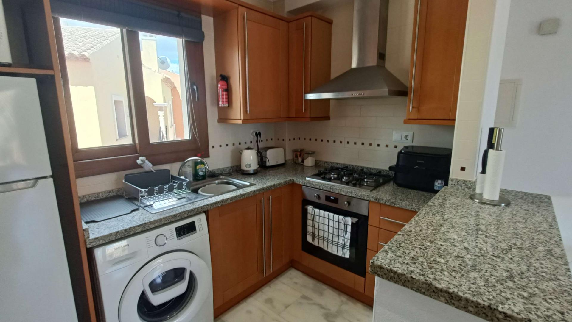 2-Bedroom Apartment in Comunidad Valenciana, Algorfa - Image 10