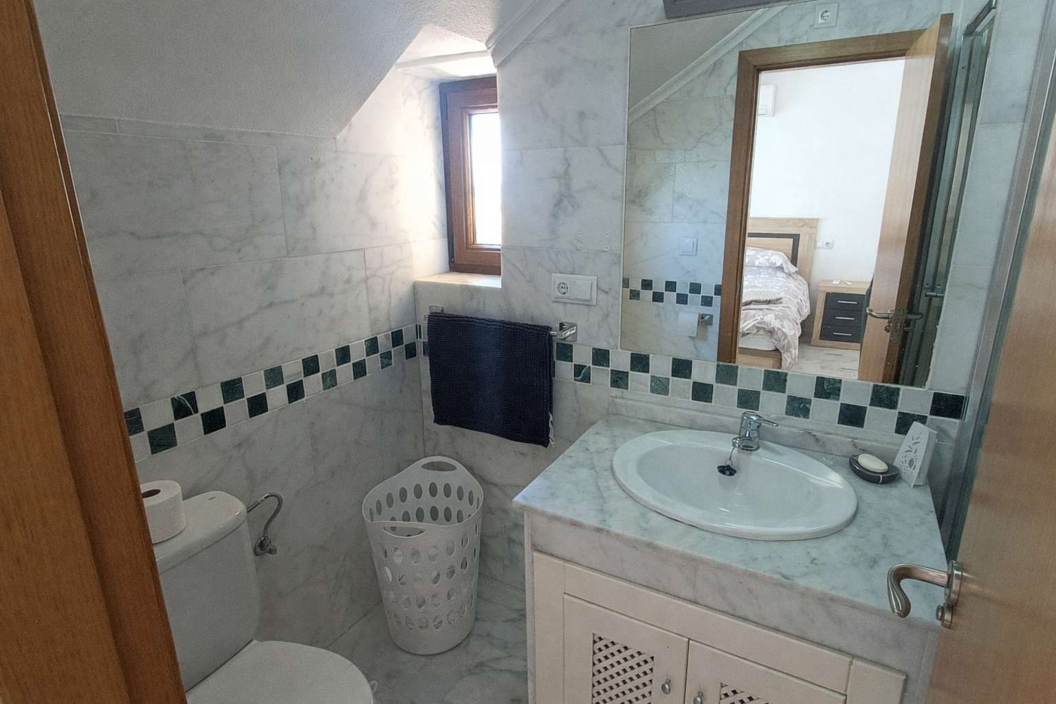 2-Bedroom Apartment in Comunidad Valenciana, Algorfa - Image 15