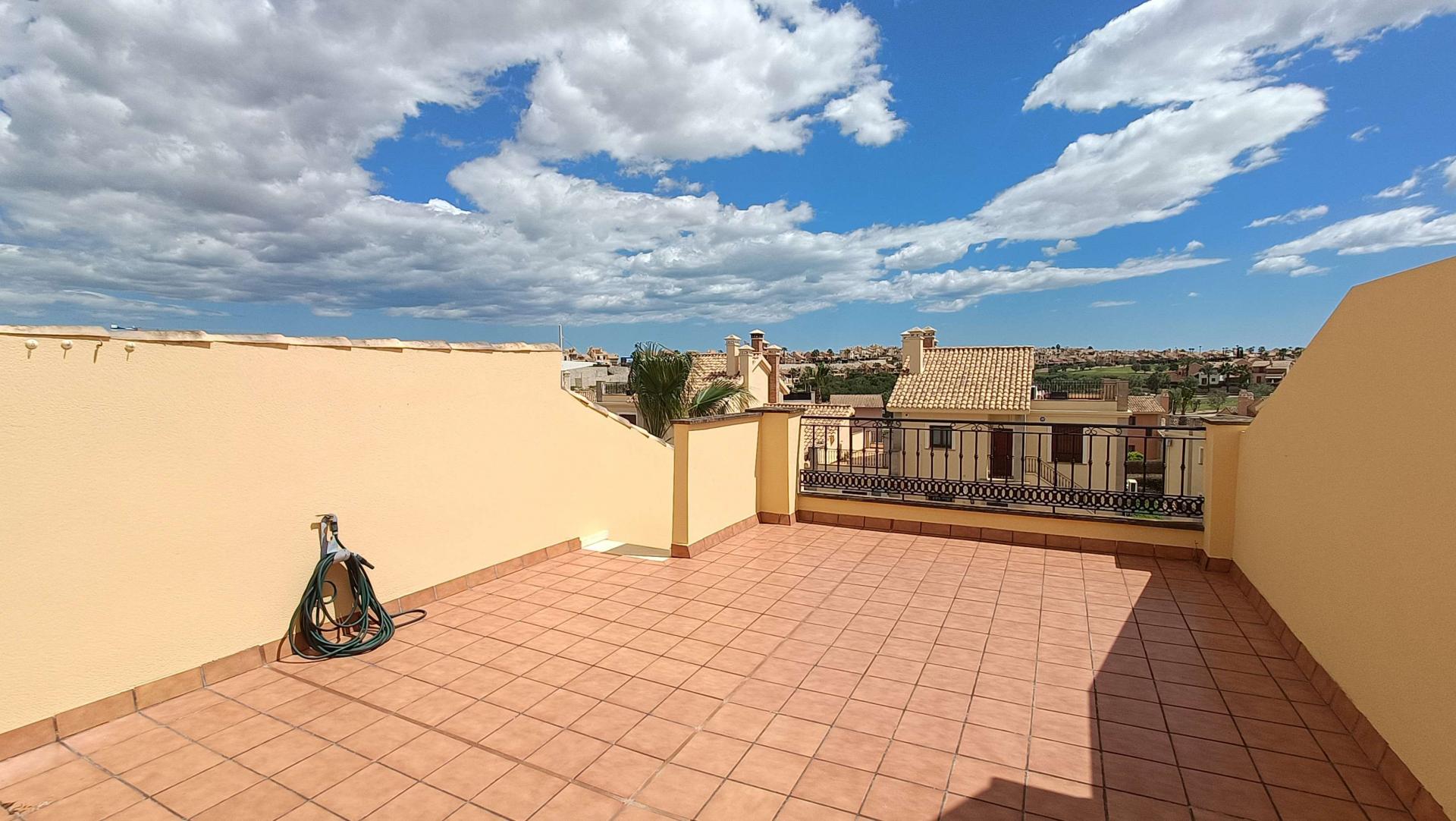 2-Bedroom Apartment in Comunidad Valenciana, Algorfa - Image 25