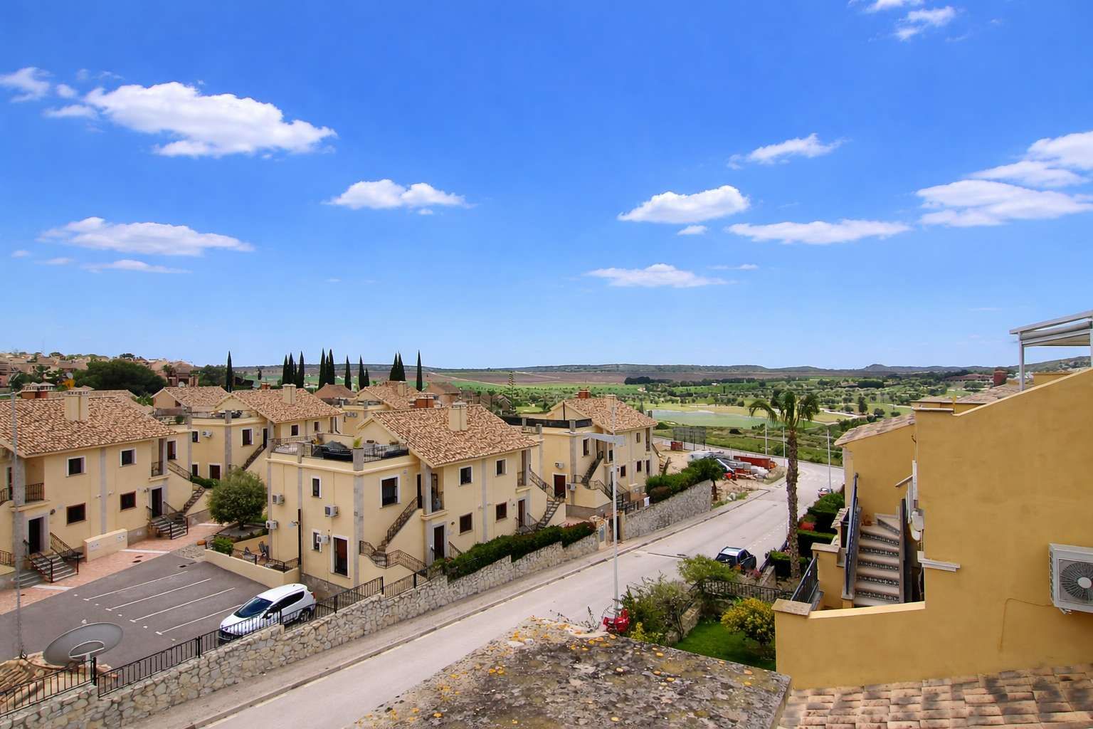 2-Bedroom Apartment in Comunidad Valenciana, Algorfa - Image 27