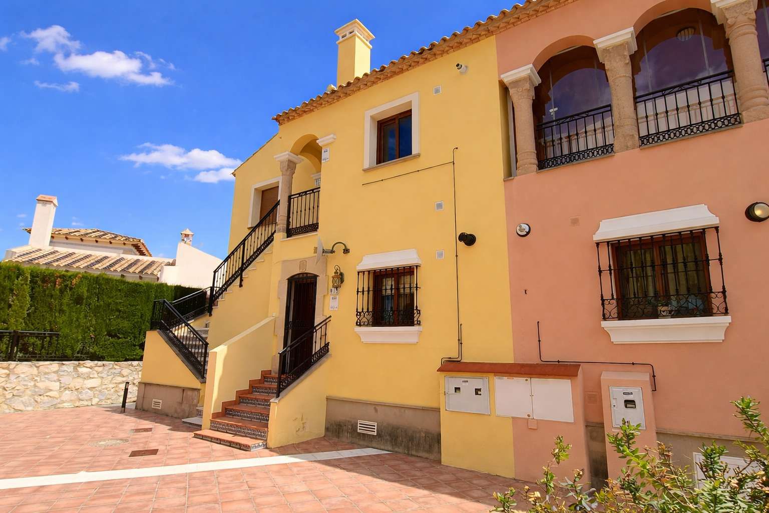 2-Bedroom Apartment in Comunidad Valenciana, Algorfa - Image 28